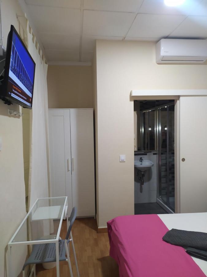 Pension Azahar Seville Exterior photo